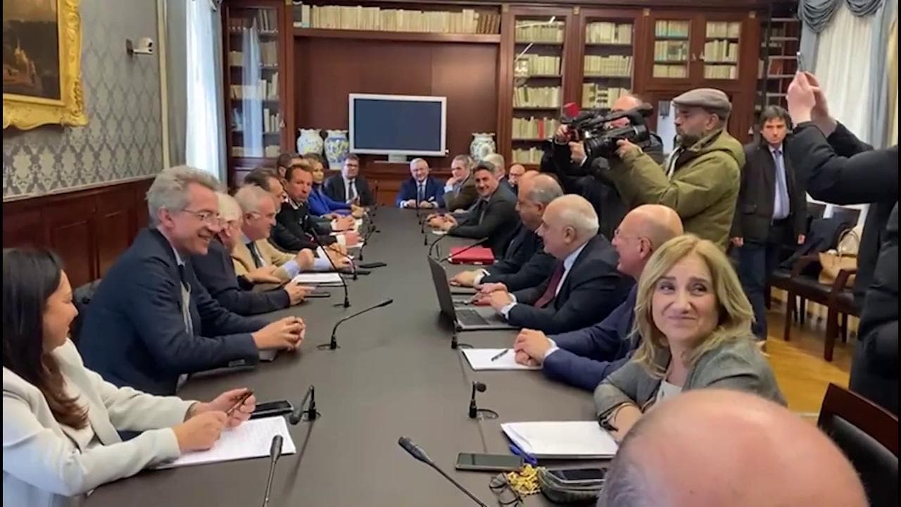 La festa del Napoli campione: comitato il Prefettura