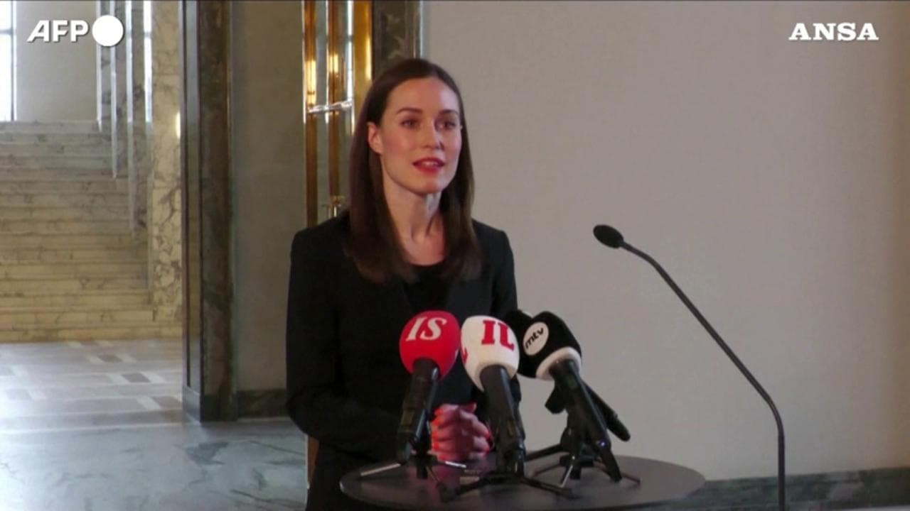Finlandia, Sanna Marin si dimette da Leader dei socialdemocratici: "Continuerò da deputata"
