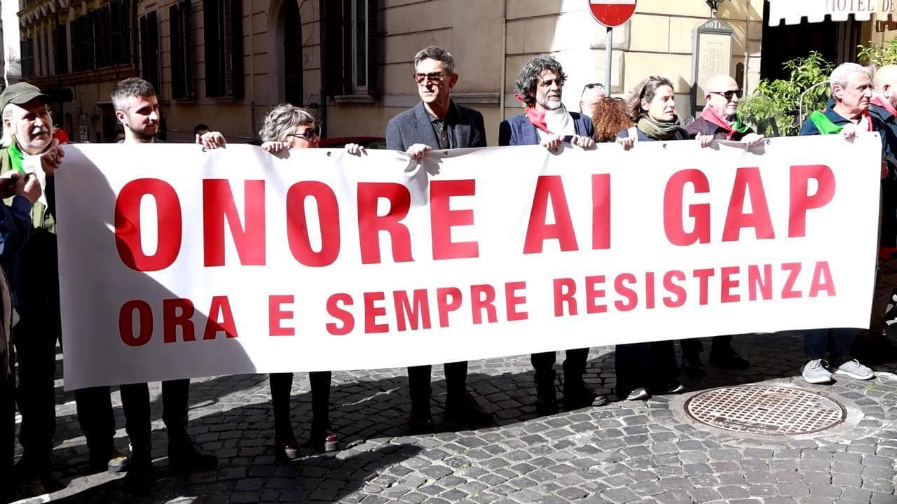 Via Rasella, la furia dell'ex partigiano contro La Russa: "Ha offeso chi ha dato la vita"