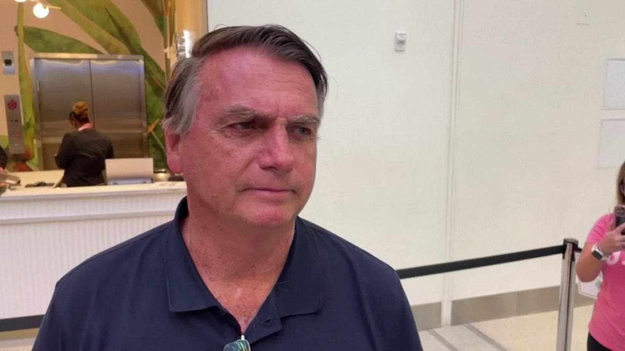 Bolsonaro torna in Brasile dalla Florida: "Spero che il mio paese non diventi come il Venezuela"