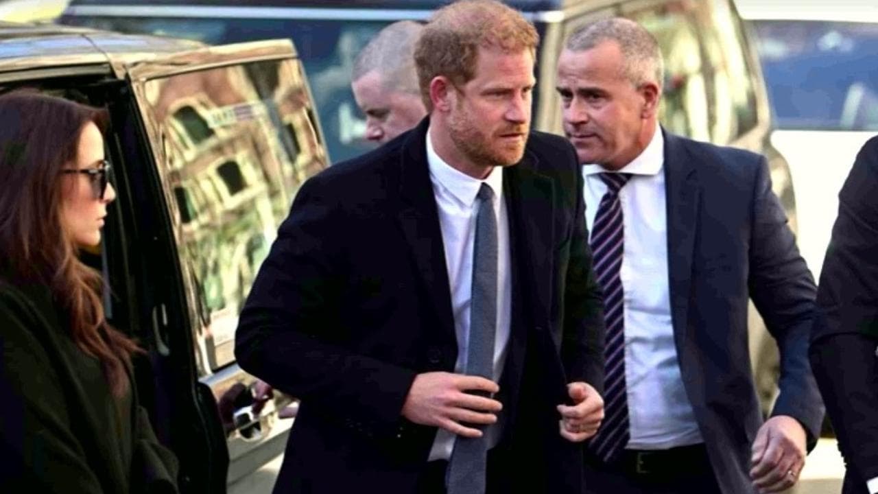 Gb, il principe Harry a sorpresa in tribunale a Londra per la causa contro il Daily Mail