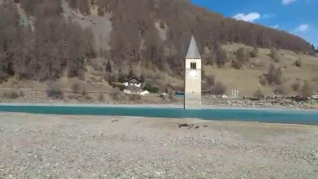 Il lago Resia prosciugato