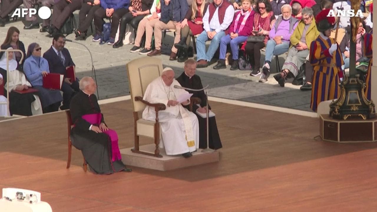 Giornata mondiale dell'acqua, Papa Francesco: "Basta sprechi e abusi"