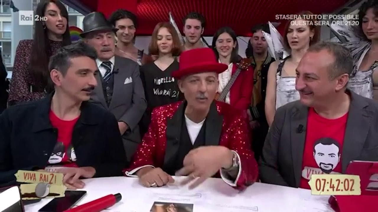 Fiorello chiama in diretta 'l'imitatrice' di Giorgia Meloni. In realtà è davvero la premier
