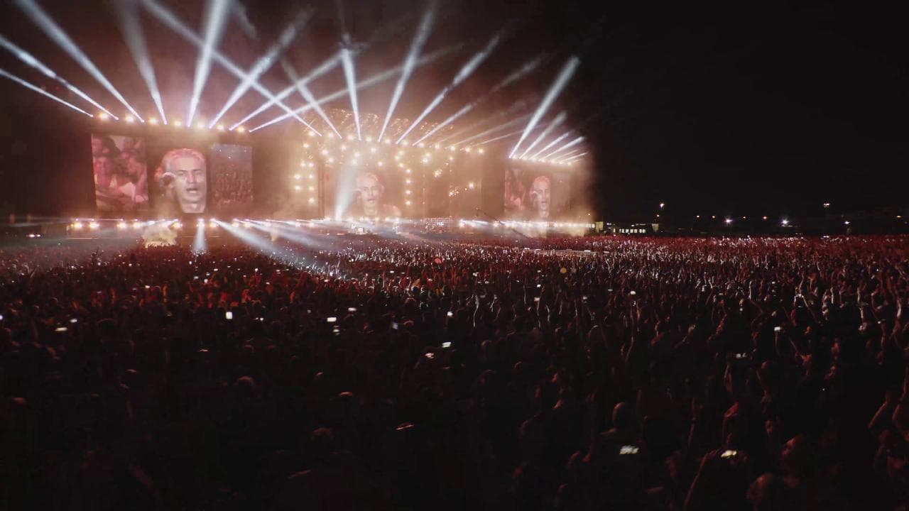 'Ligabue 30 anni in un giorno', il film - clip: 'Tra palco e realtà'
