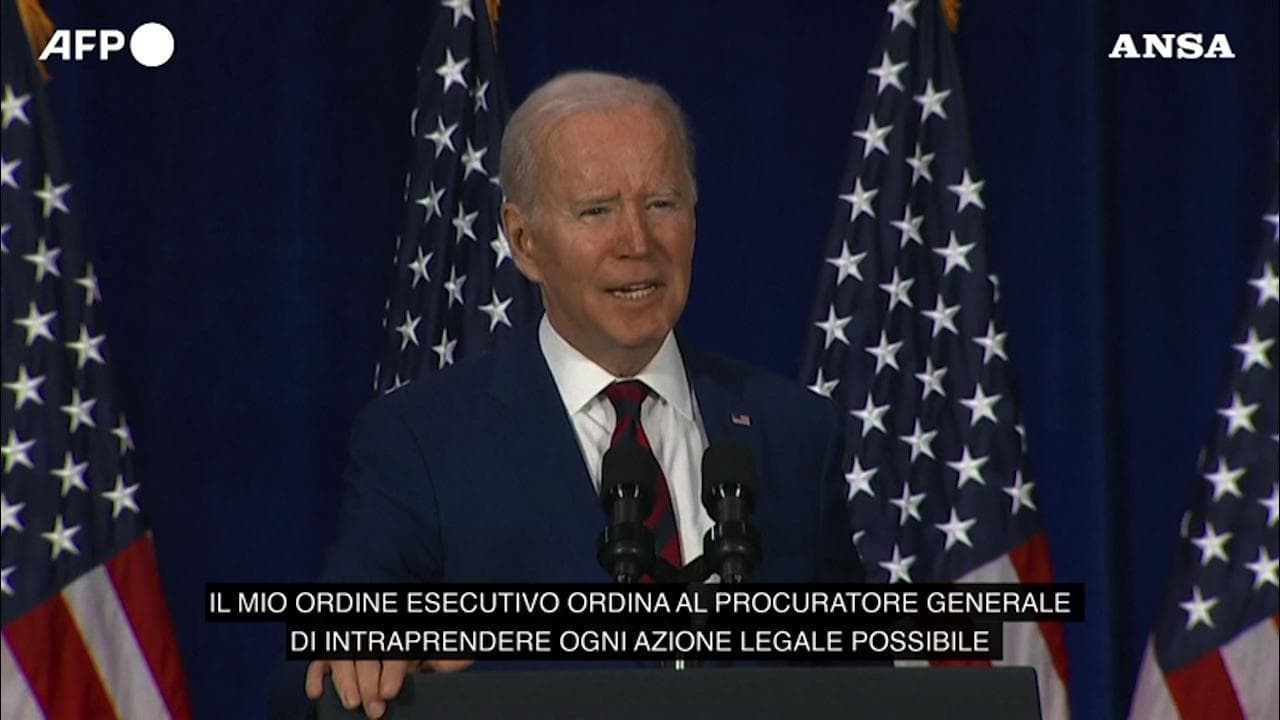 Usa, Biden: "È ora che il Congresso vieti le armi d'assalto"