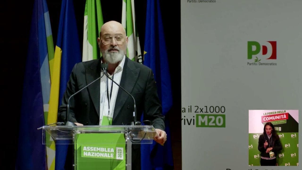 Pd, Bonaccini: "Tempo di unire, ora indossiamo tutti la maglietta del Pd che è casa mia"