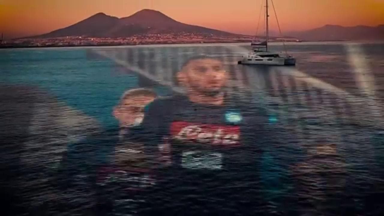 L'ex giocatore del Napoli Faouzi Ghoulam sui social: "Il  Napoli non è soltanto Calcio. È amore"