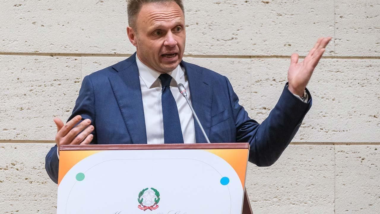 Lollobrigida, ecco l'audio in cui parla di un piano del governo sui migranti