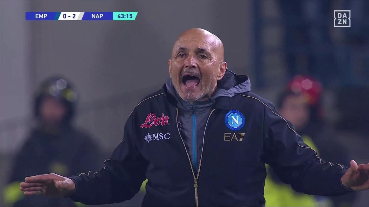 Napoli, Spalletti rimprovera Kvaratskhelia: "You look the line, c***o!"