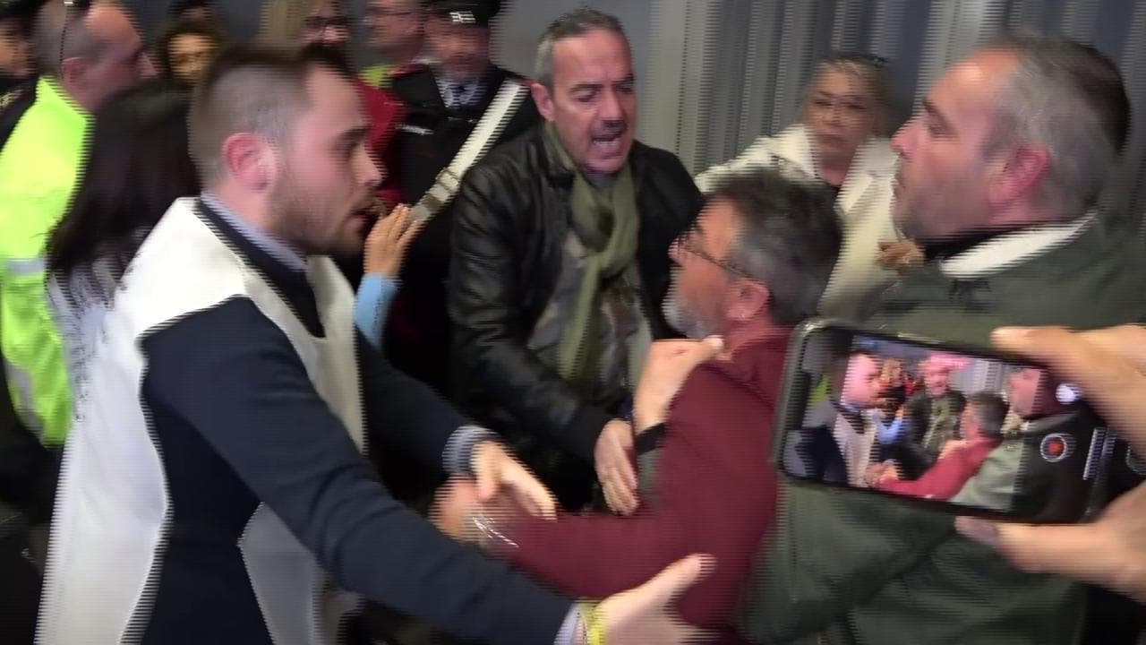 Rigopiano, tensione tra familiari e giudice dopo le assoluzioni: "La colpa è di chi era in albergo?"