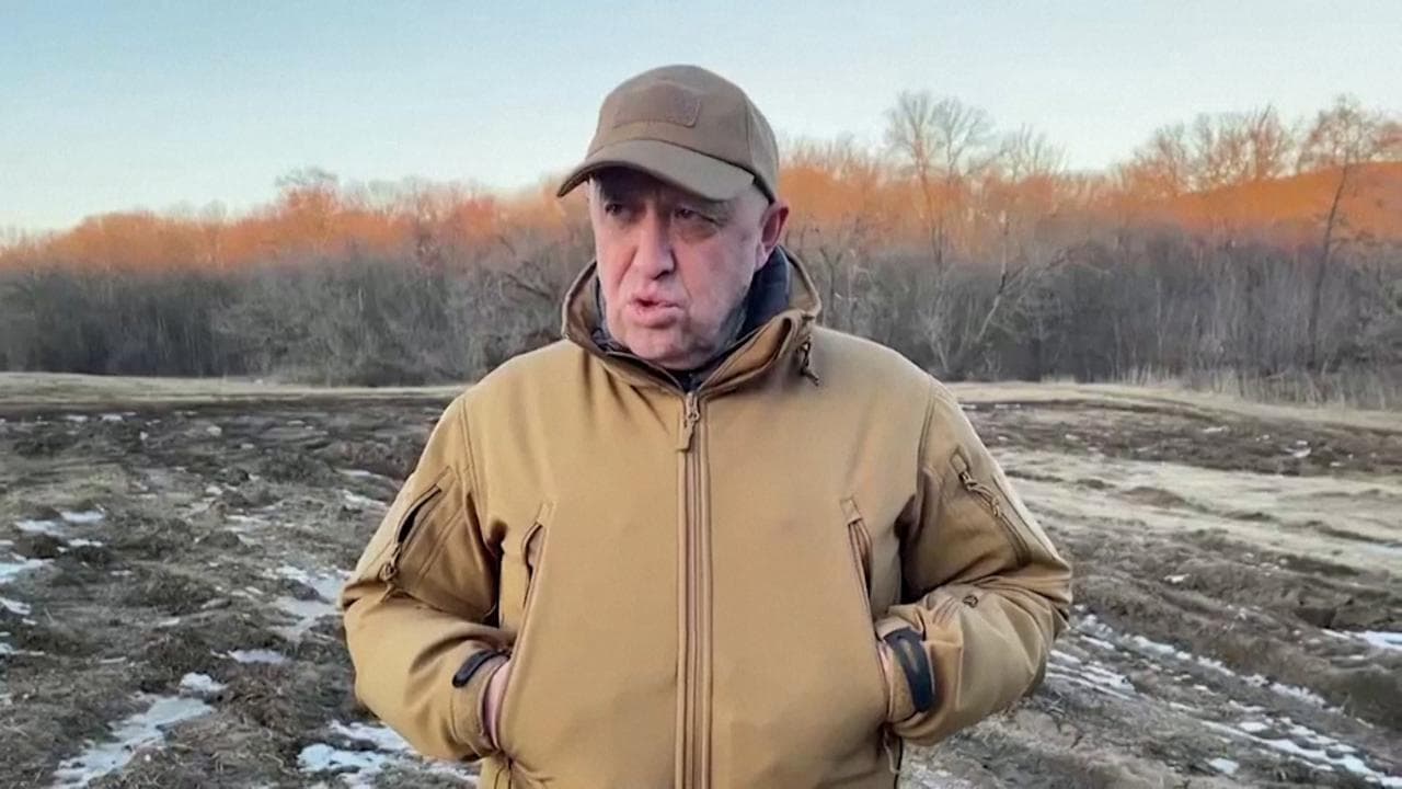 Il capo della Wagner ammette: "Stiamo ricevendo le munizioni. Salveremo le vite a migliaia di giovani"