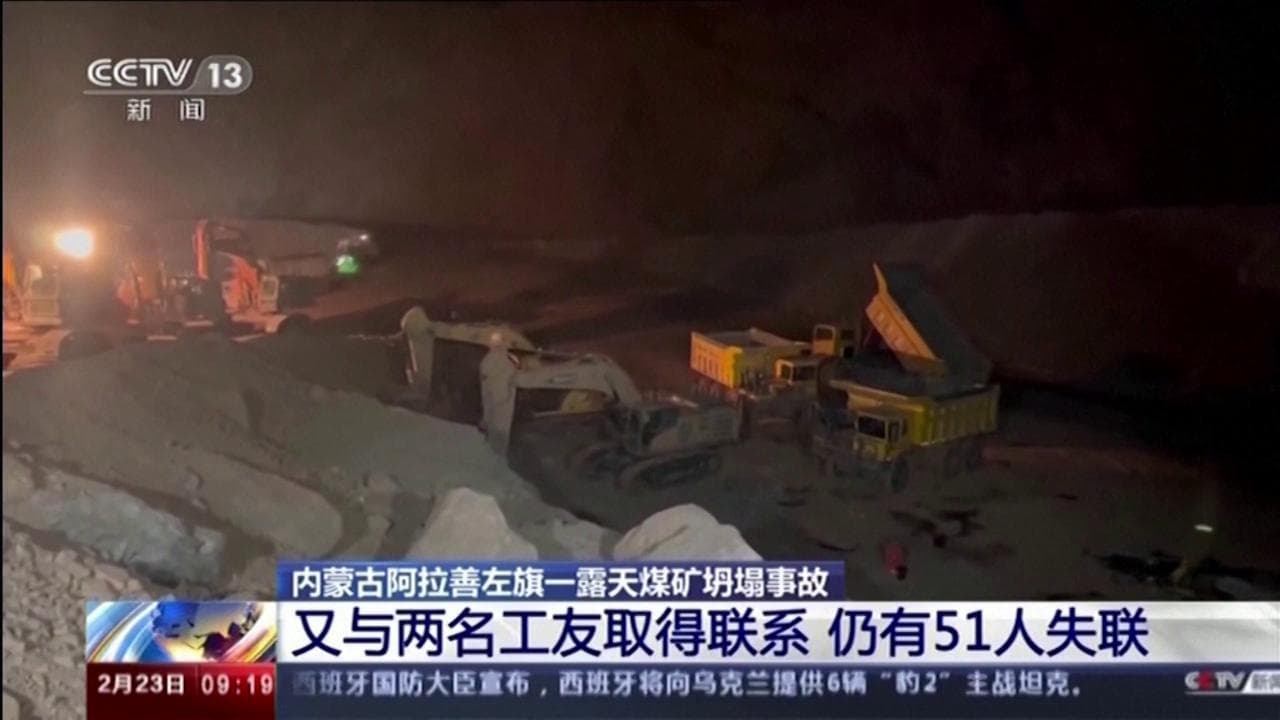 Crollo in una miniera di carbone in Cina, soccorritori a lavoro per cercare i dispersi