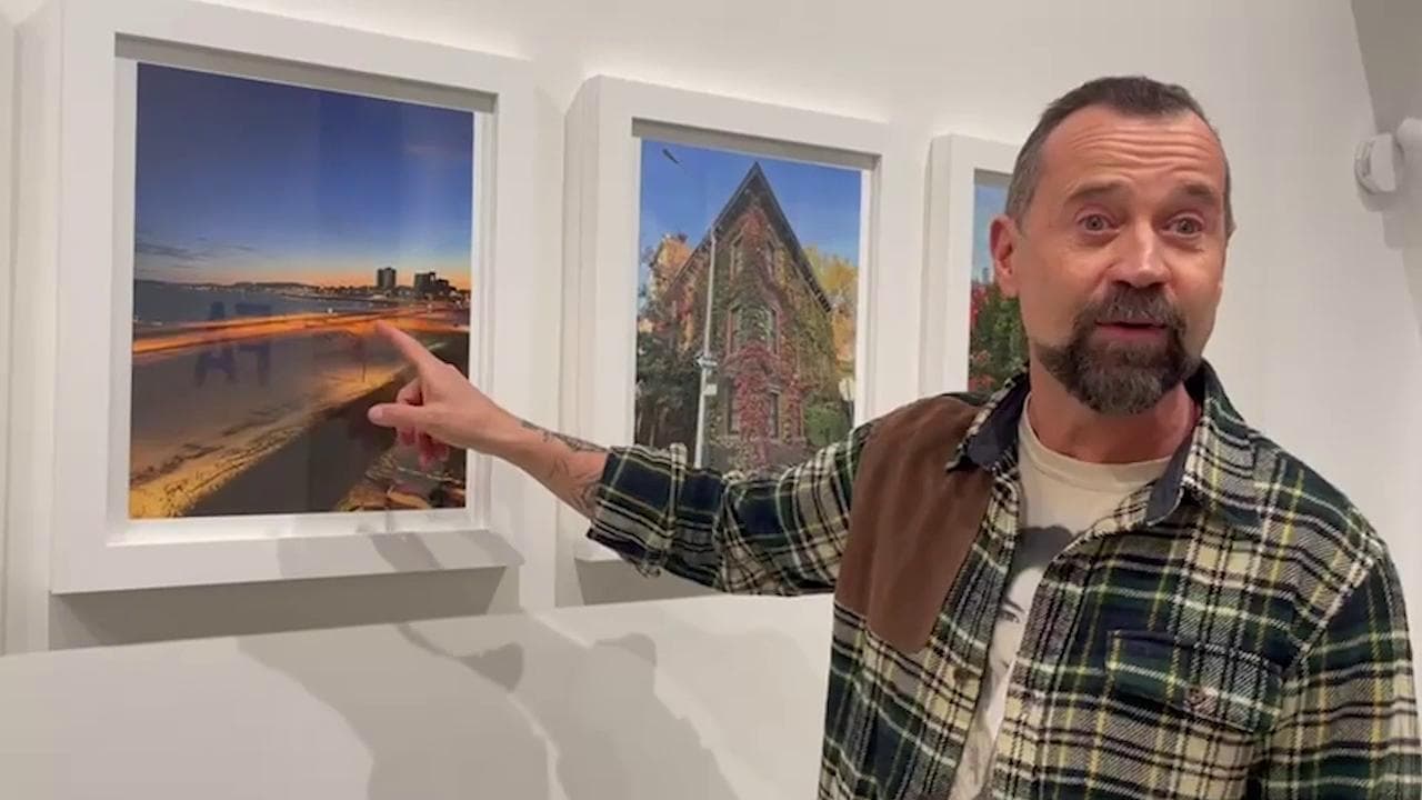 La prima mostra di Fabio Volo: "Amo viaggiare e faccio tante fotografie da cui nascono racconti"