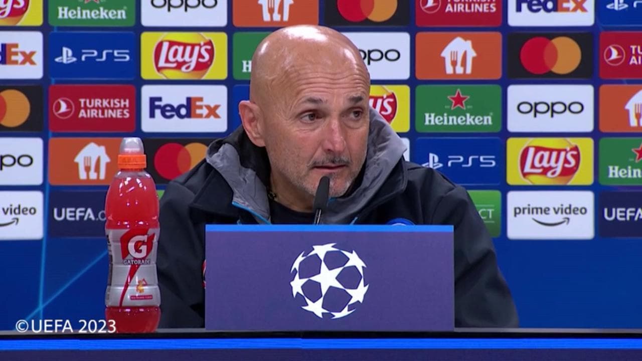 Champions, Spalletti ai calciatori del Napoli:  "Non gioca più chi pensa d'essersi già qualificato"