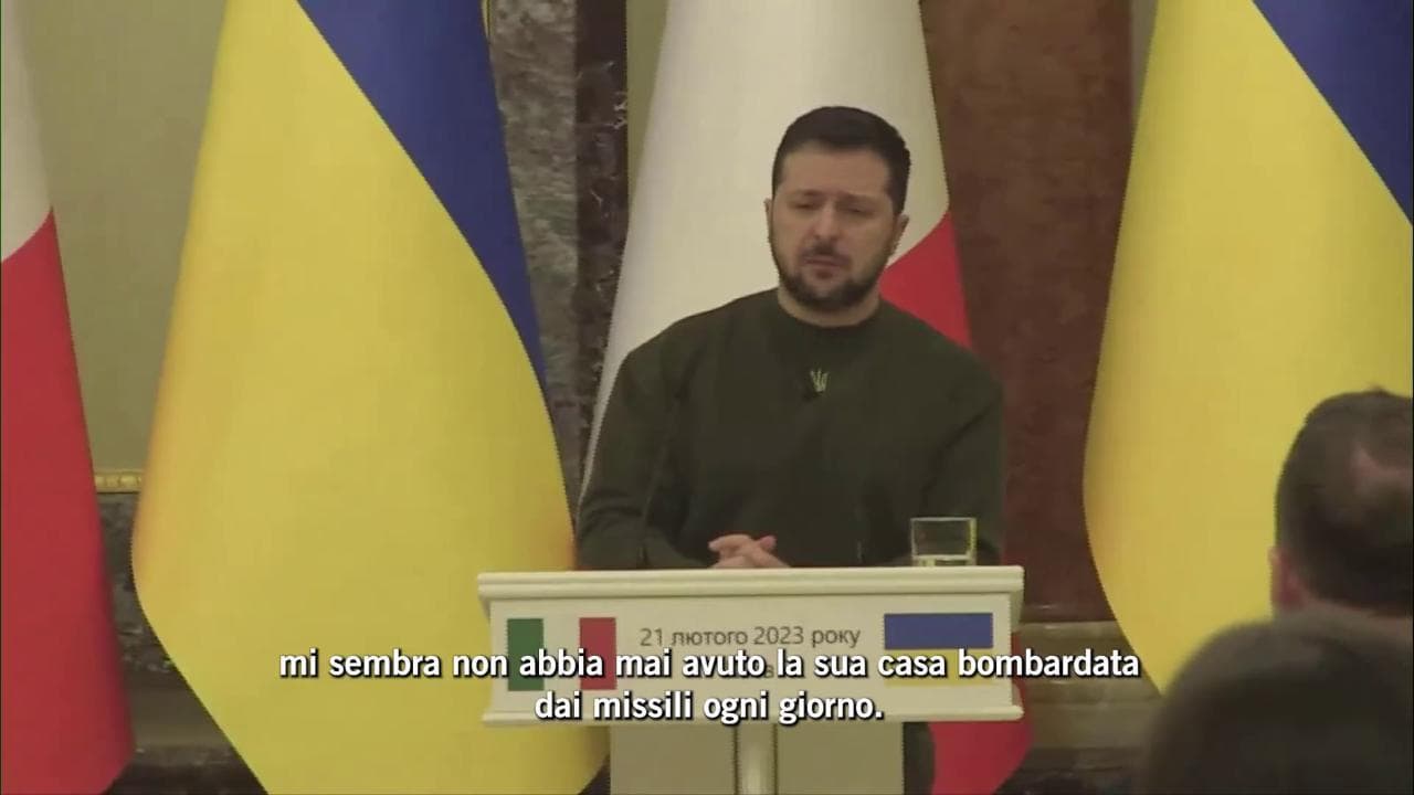 Zelensky e l'affondo su Berlusconi: "I russi non gli hanno bombardato casa"