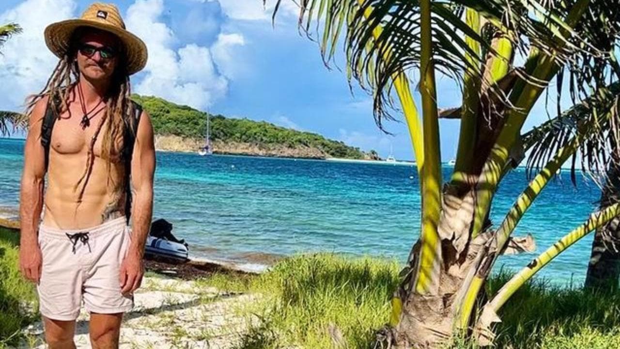 In pensione a 34 anni su una barca a vela nei Caraibi, la scelta di vita del "pirata" John Jaso