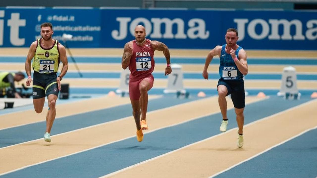 Marcell Jacobs clamorosamente sconfitto nei 60 metri dei Campionati italiani da Samuele Ceccarelli