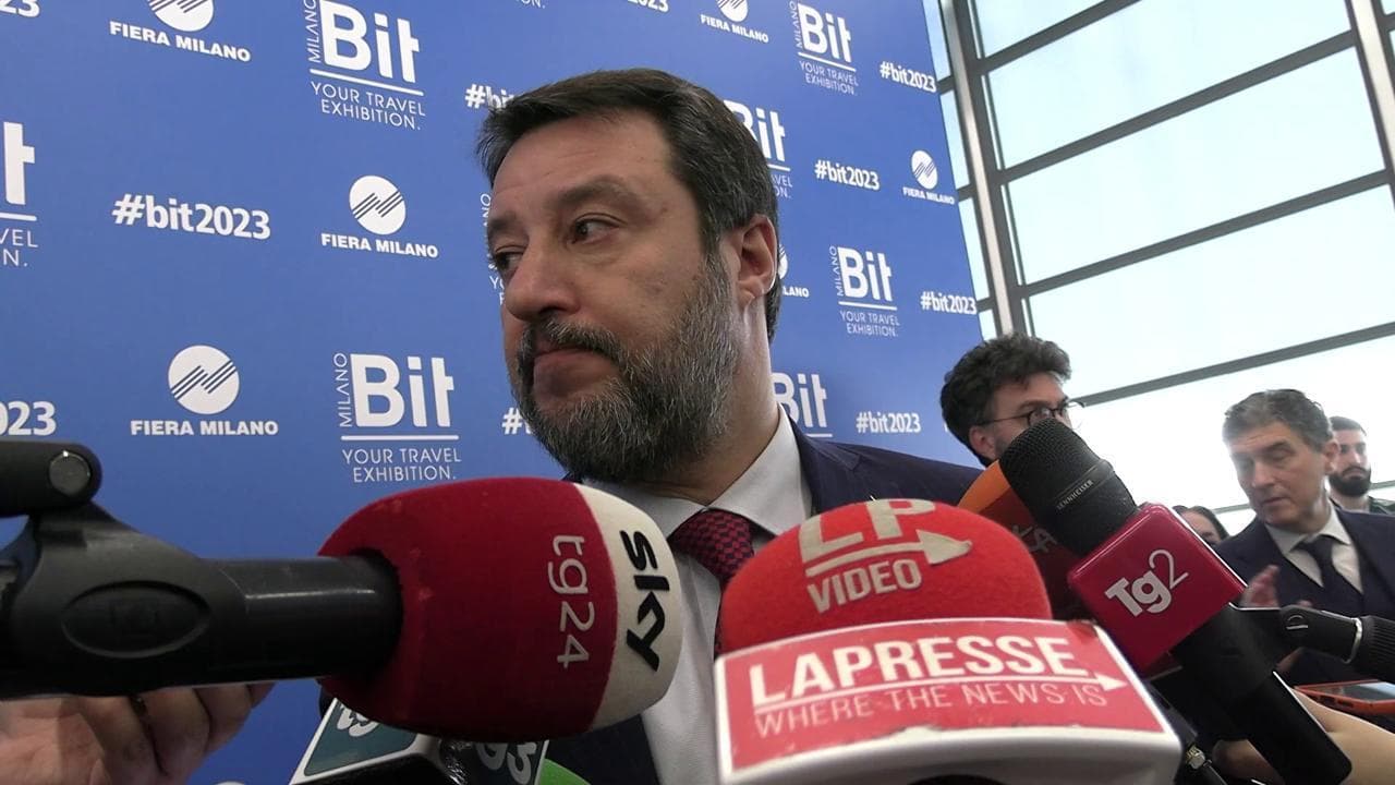 Ucraina, l'imbarazzo di Salvini per Berlusconi: "A certe domande non rispondo neanche sotto tortura"