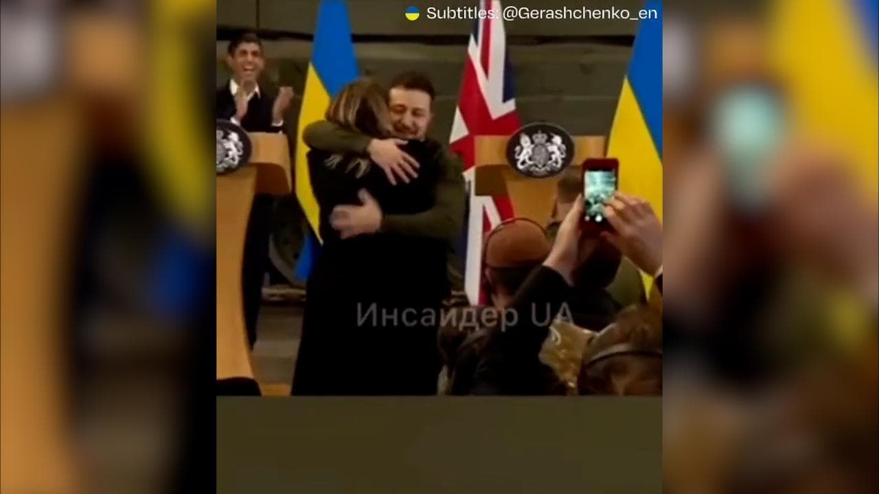 La giornalista della Bbc Ukraine a Zelensky: "Vorrei abbracciarla ma non posso". Lui: "Come no?"
