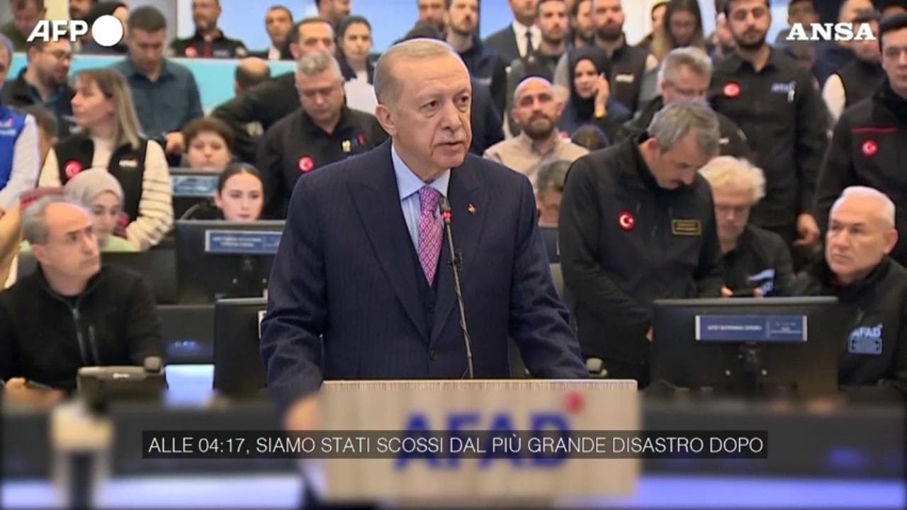 Terremoto in Turchia, Erdogan: "È il più grande disastro dal 1939"