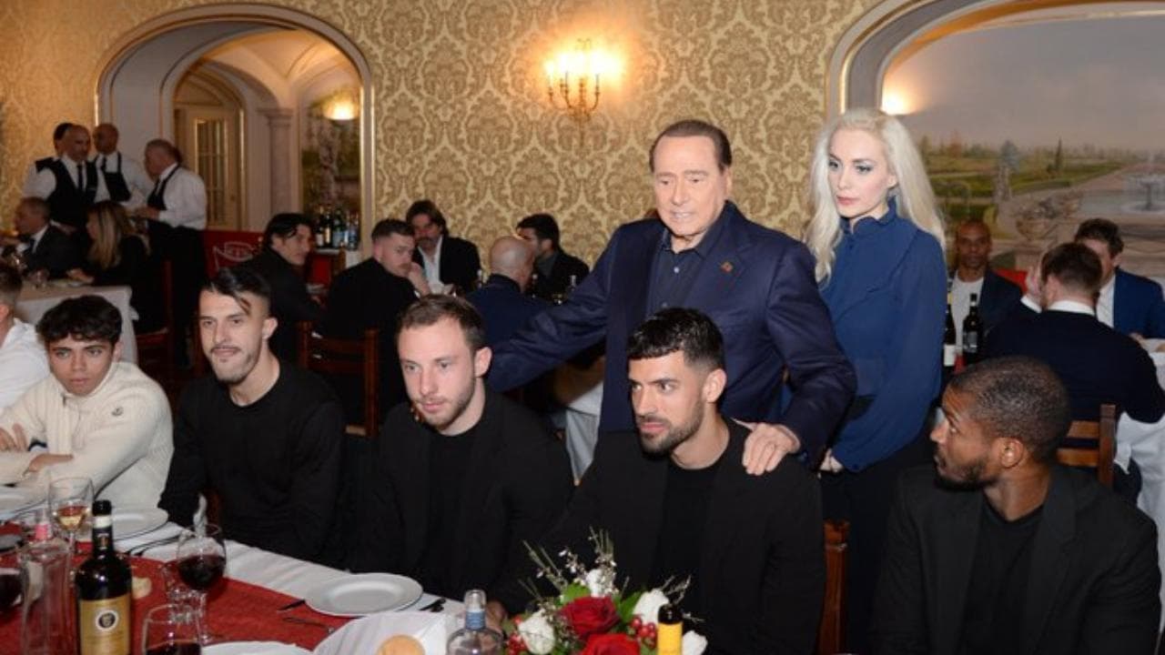 Berlusconi senza limiti a cena con il Monza: "L'anno prossimo vogliamo vincere lo scudetto"