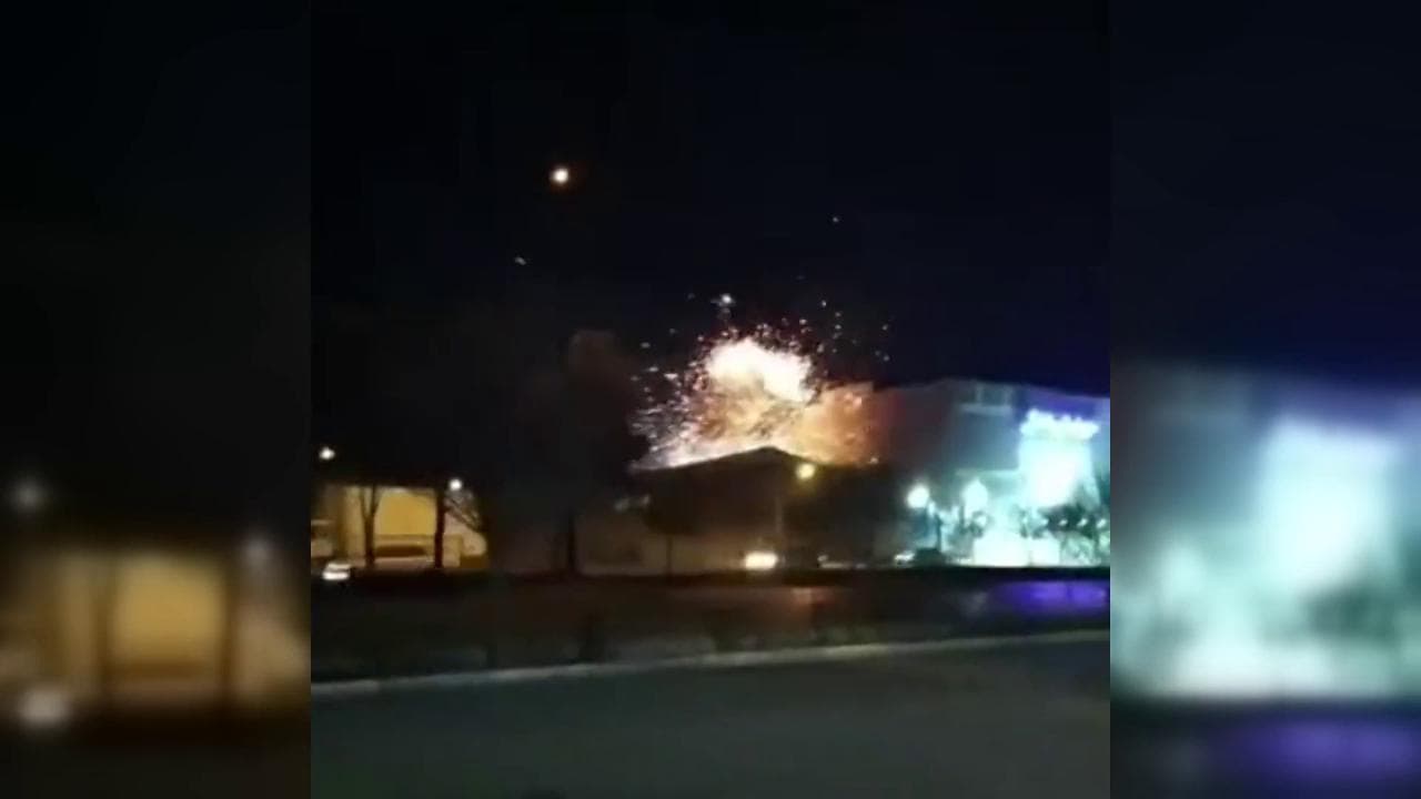 Droni attaccano una fabbrica di munizioni, Teheran: ''Operazione fallita''