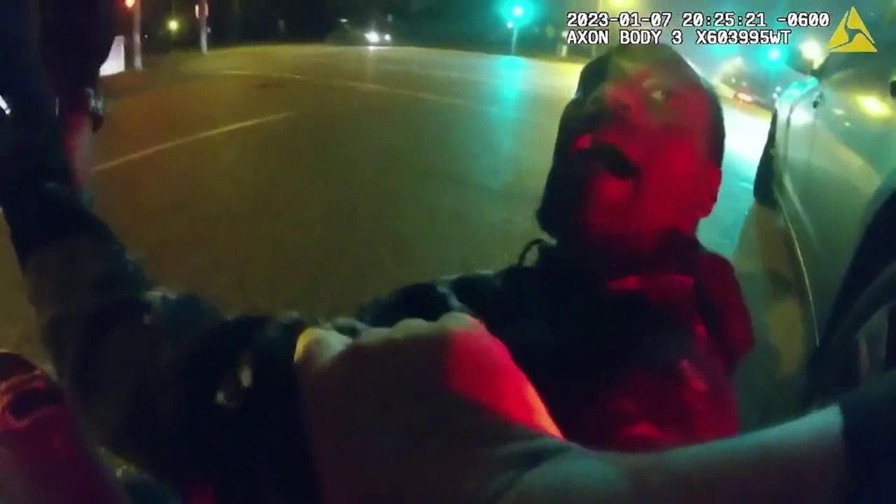 Usa, il violento pestaggio di Tyre Nichols ripreso dalla bodycam della polizia