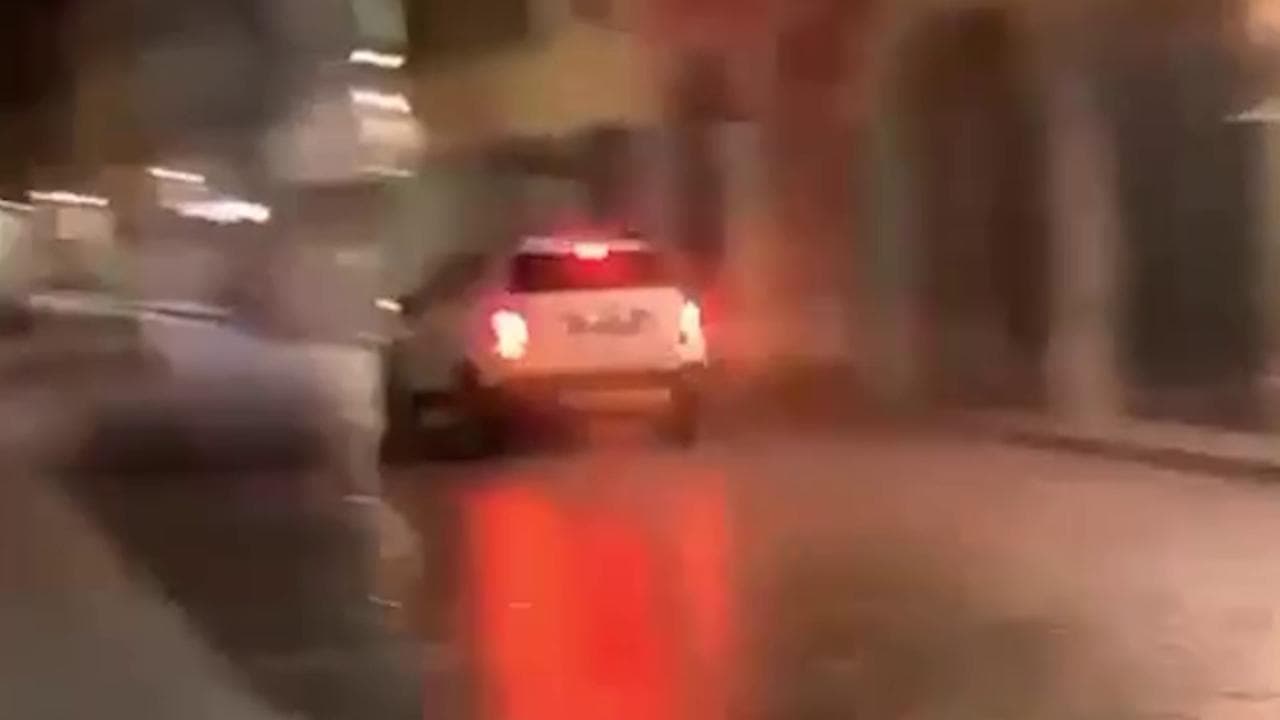 Sfreccia e sgomma come in un film di 007 a San Giovanni Valdarno, i carabinieri lo cercavano da tre giorni