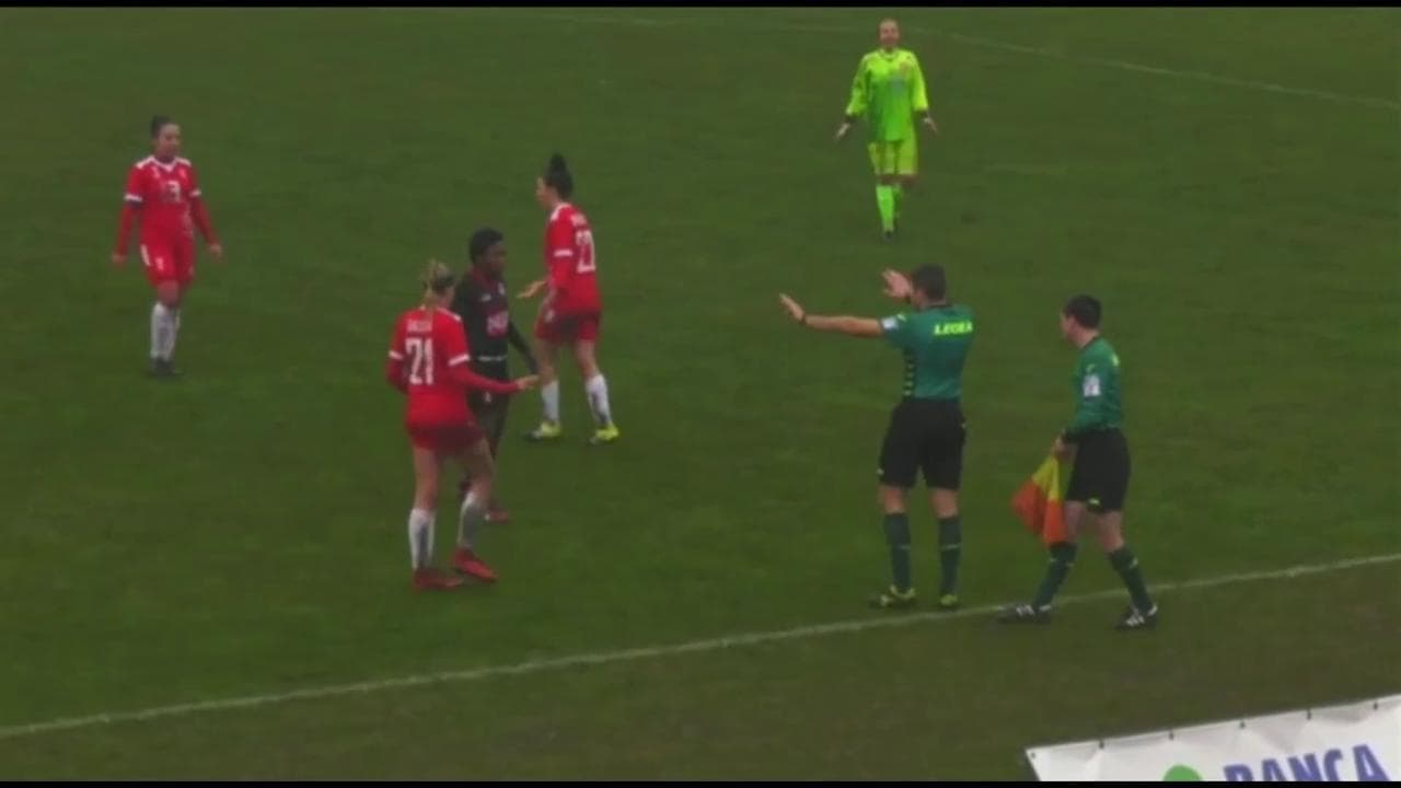 "Bestia, sei scura". Razzismo in tribuna nella partita di Serie C femminile Vicenza-Jesina