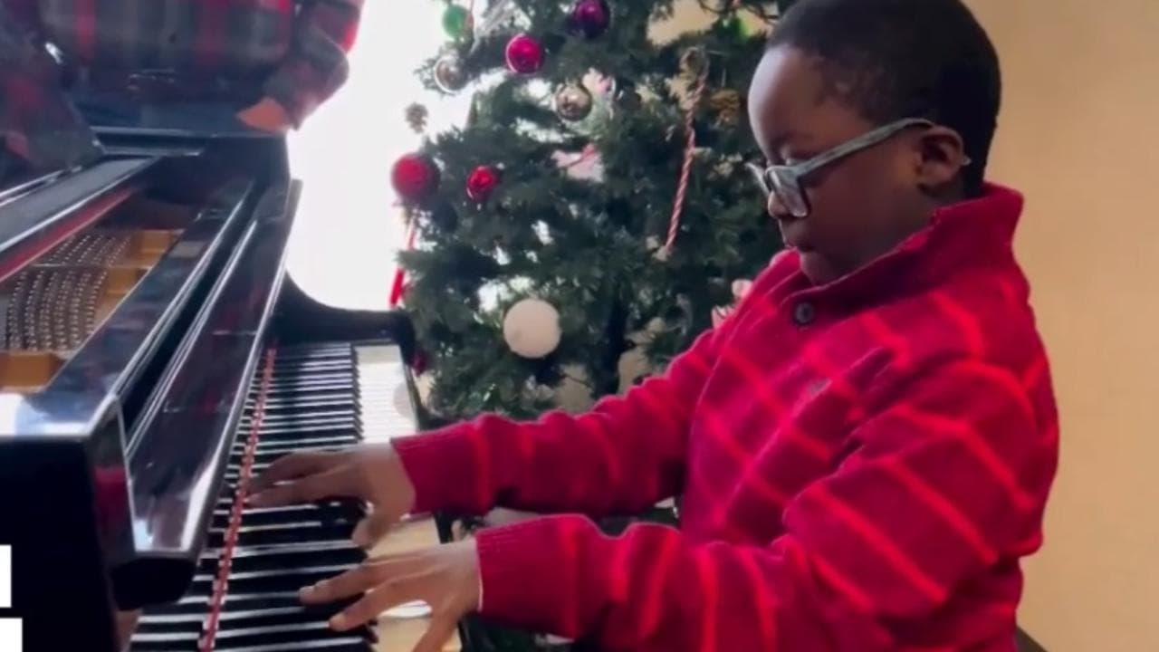 L'incredibile talento del piccolo Jude: "A 11 anni suona il pianoforte come Mozart"
