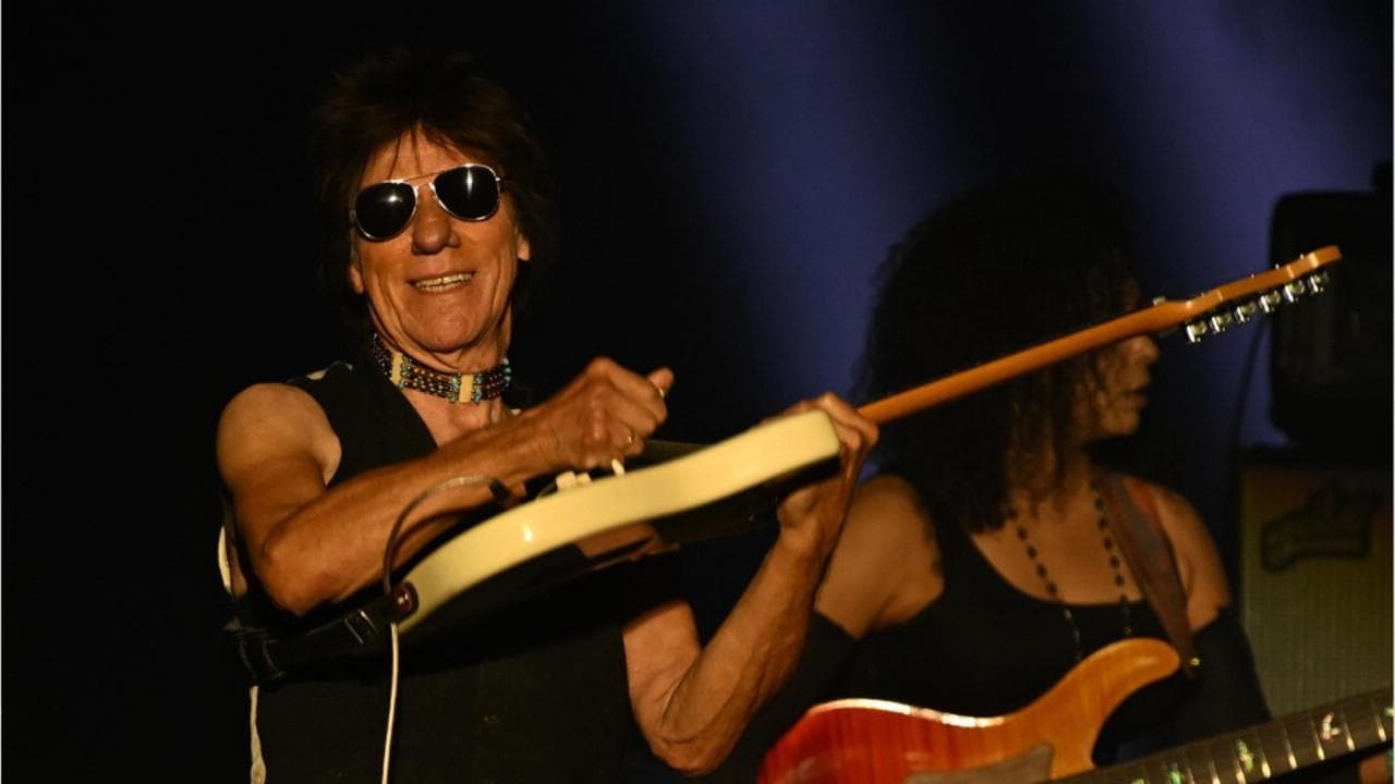 Addio a Jeff Beck, dagli Yardbirds all'album con Depp fu la rivoluzione della chitarra nel rock