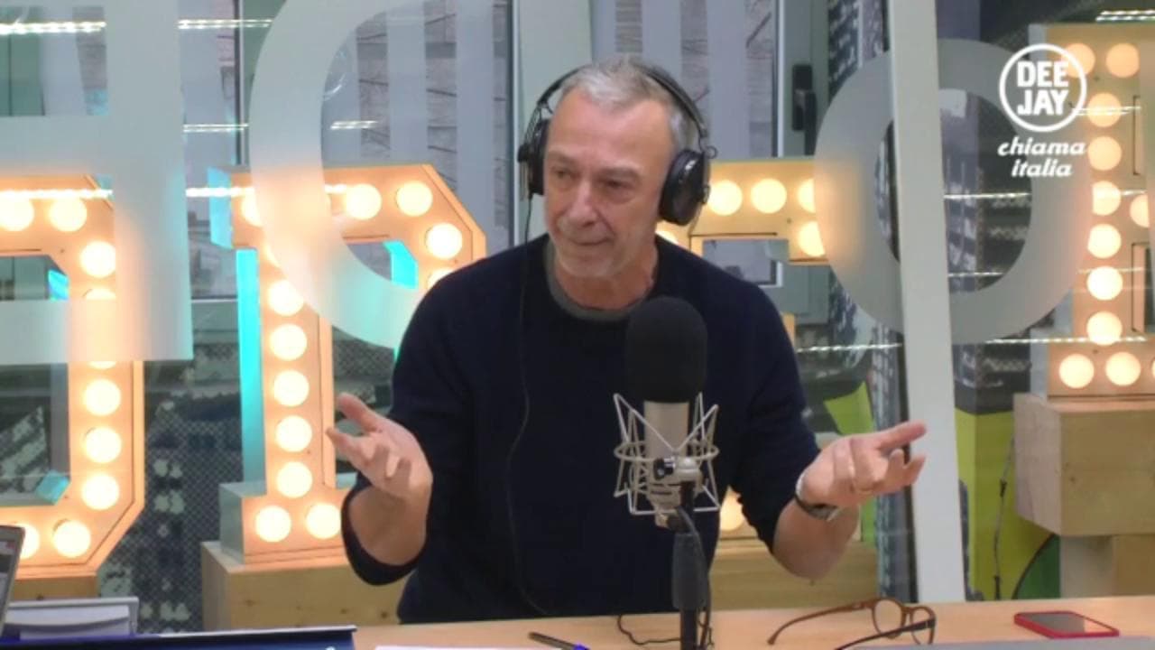 Scontri tra tifosi in autostrada, Linus: "Vi rendete conto di quanto siete ridicoli e preistorici?"