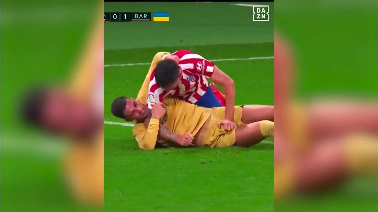 Atletico-Barcellona, tra Savic e Ferran Torres duello di lotta greco-romana: espulsi tutti e due