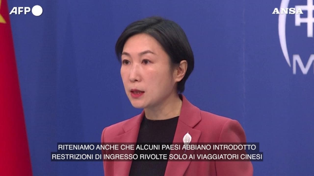 Covid, Pechino: "Inaccettabili i test sui viaggiatori cinesi, prenderemo contromisure"