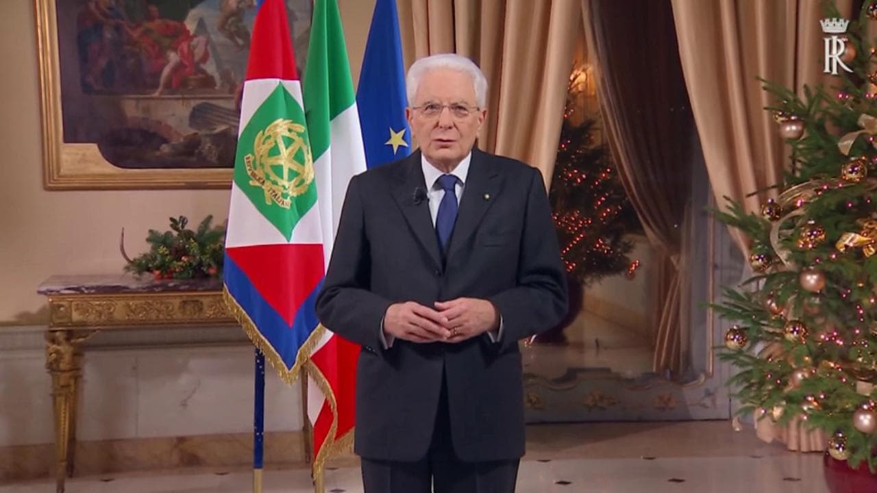 Mattarella: "Prima premier donna segno di maturità del Paese"