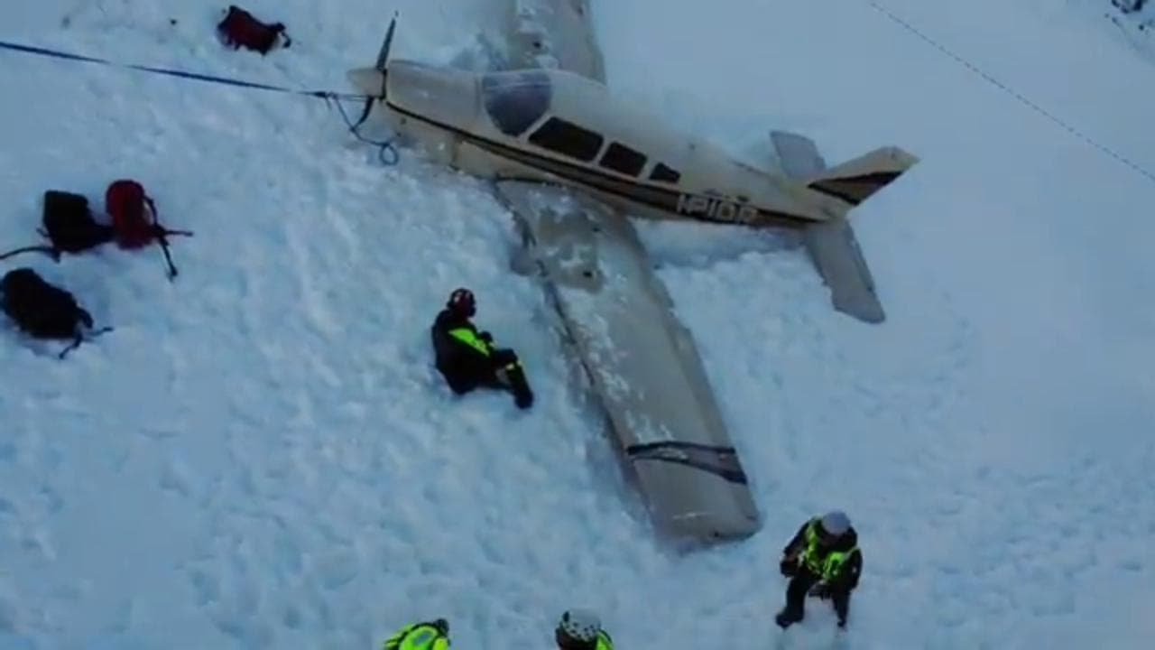 L'aereo atterrato a duemila metri sulla neve del Lagorai dopo un'avaria