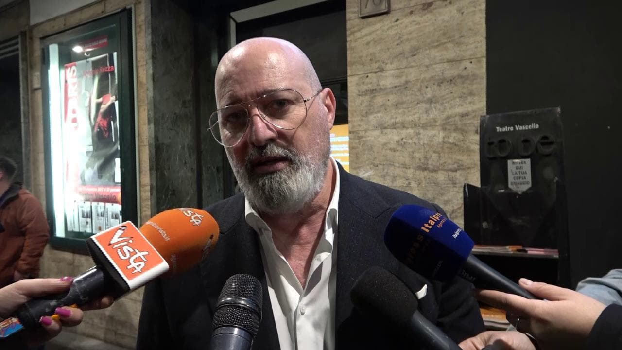 Pd, Bonaccini: "Non siamo il partito del Pos ma diciamo no ai condoni"
