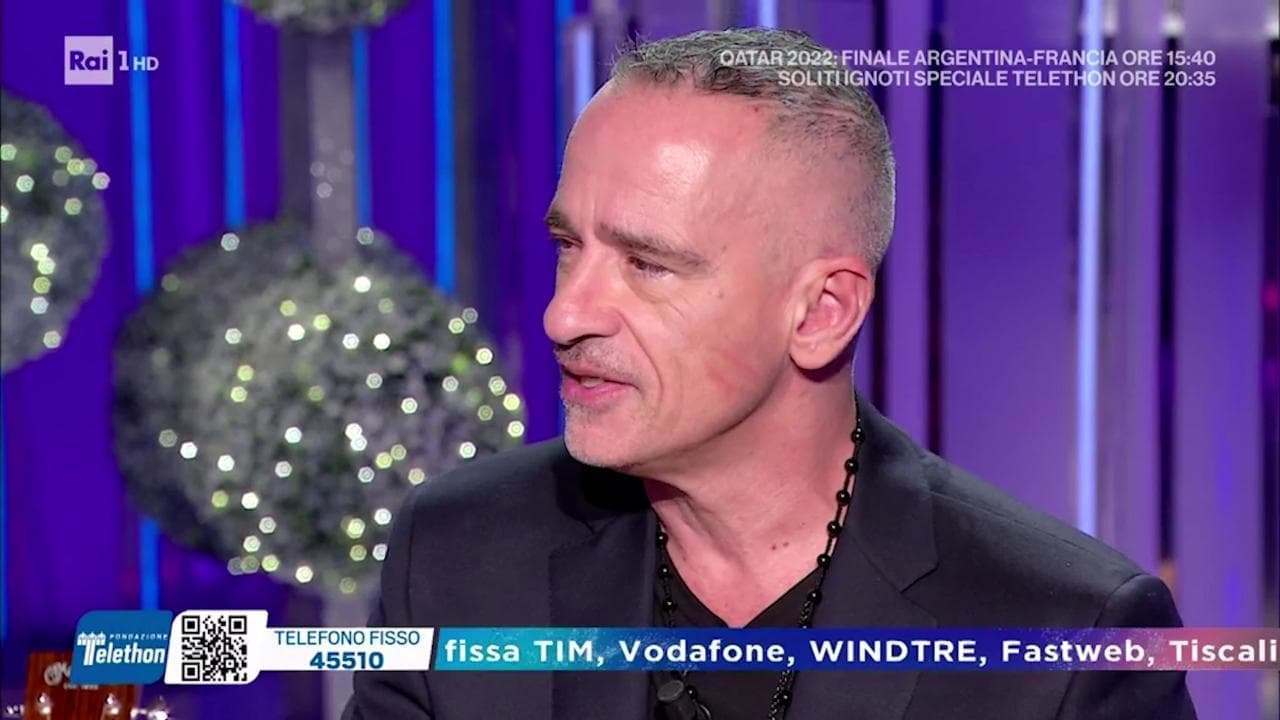 Eros Ramazzotti si racconta a 'Domenica In': "Sono single, trovare l'amore non è facile"