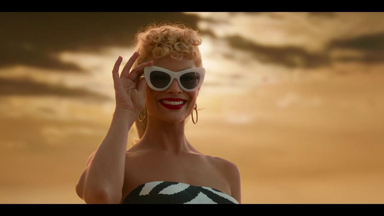 Barbie come Kubrick e il monolite di Margot Robbie - Il trailer