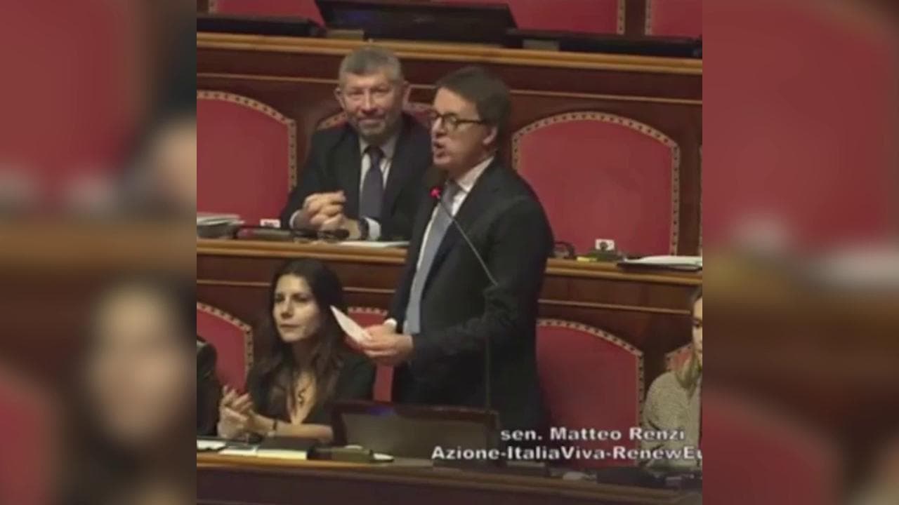 Renzi in Senato: "Su Ue la premier ha cambiato idea, da che parte sta? Con Meloni 1 o Meloni 2?"