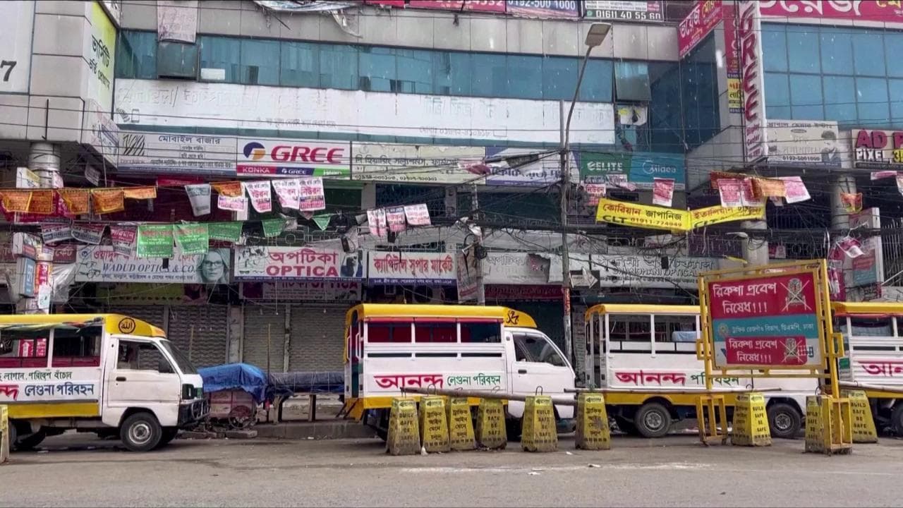 Bangladesh sotto coprifuoco: l’esercito in strada dopo gli scontri con gli studenti