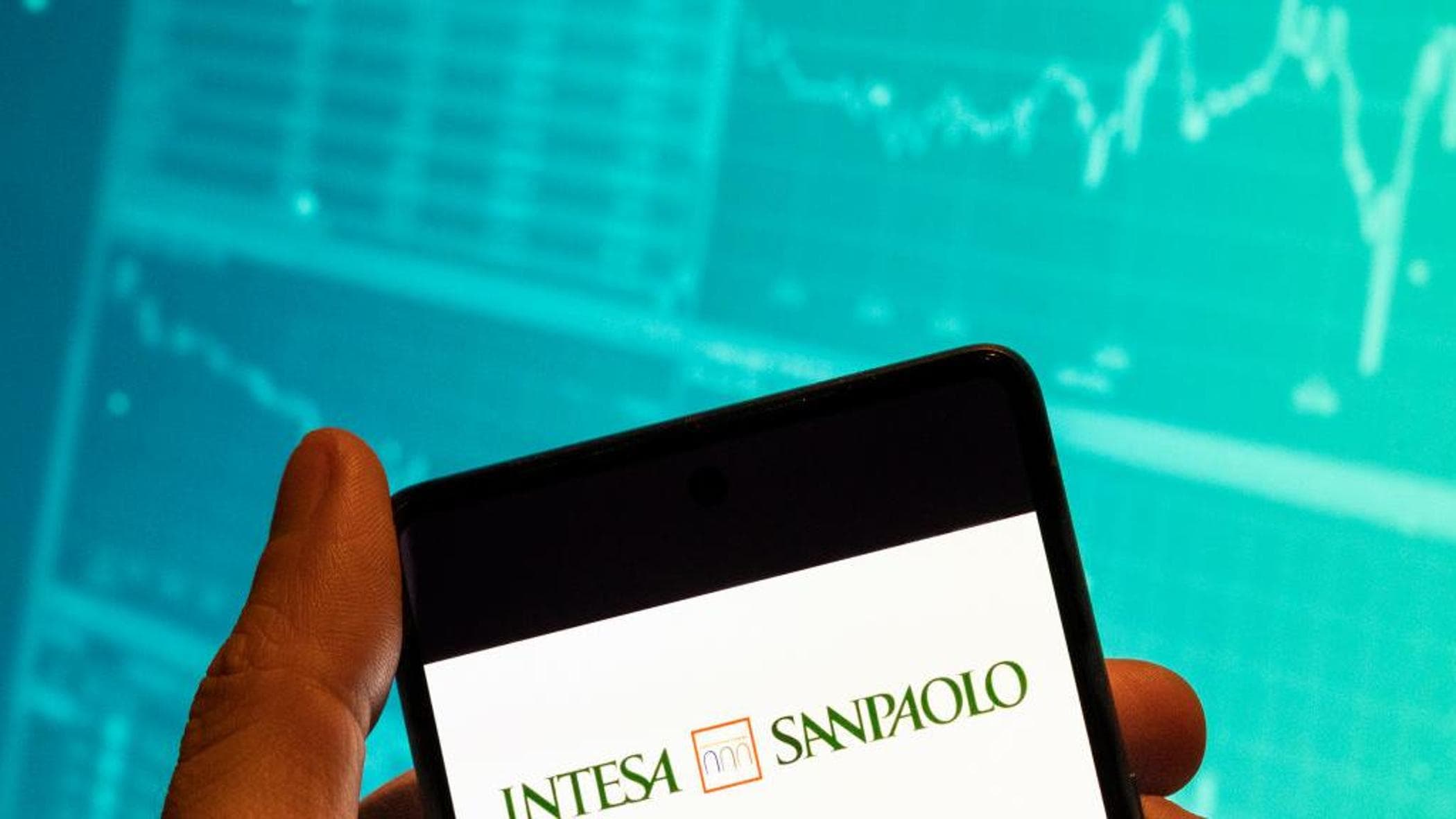 Intesa Sanpaolo en iyi yatırım bankası ve şirketler bankası ödülüne layık görüldü