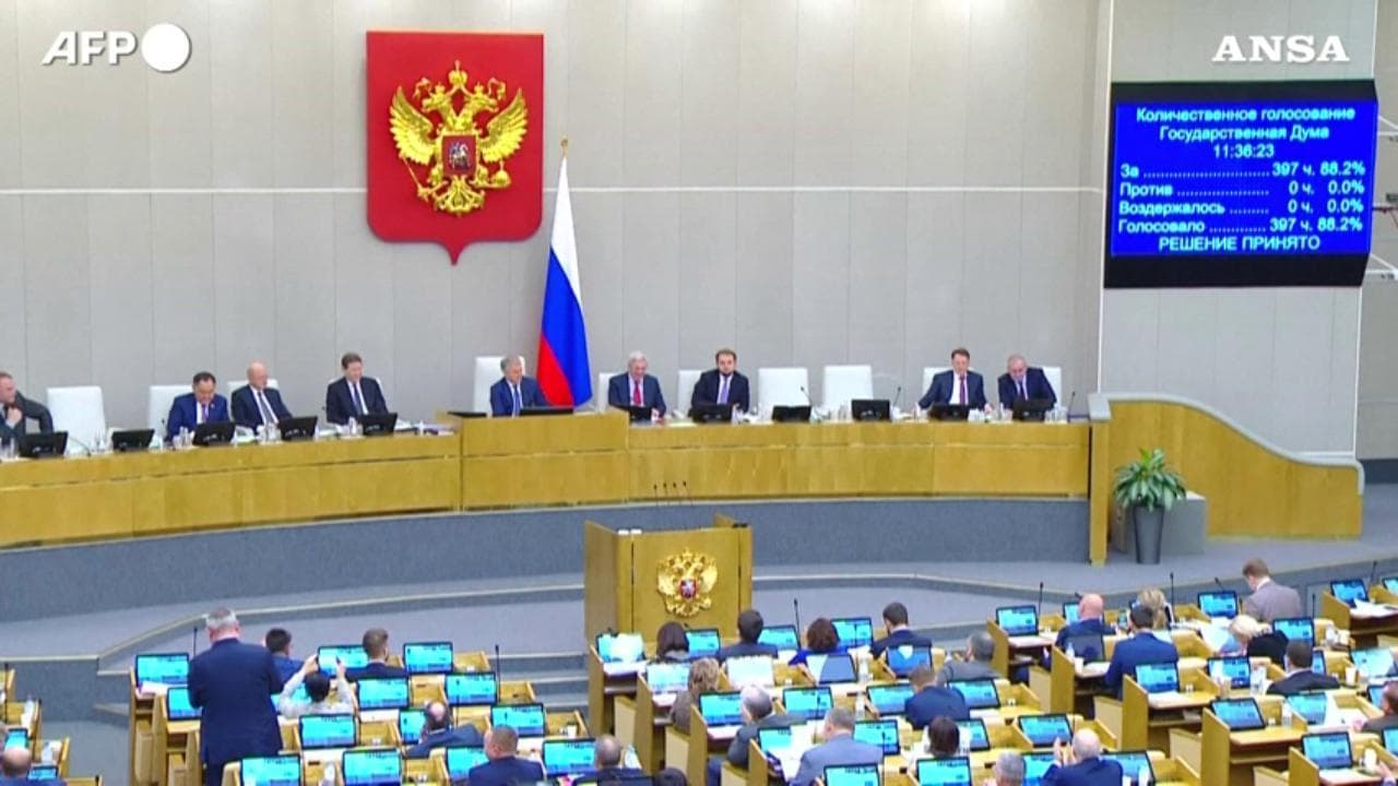 Russia, la Duma estende la legge contro la propaganda Lgbt+
