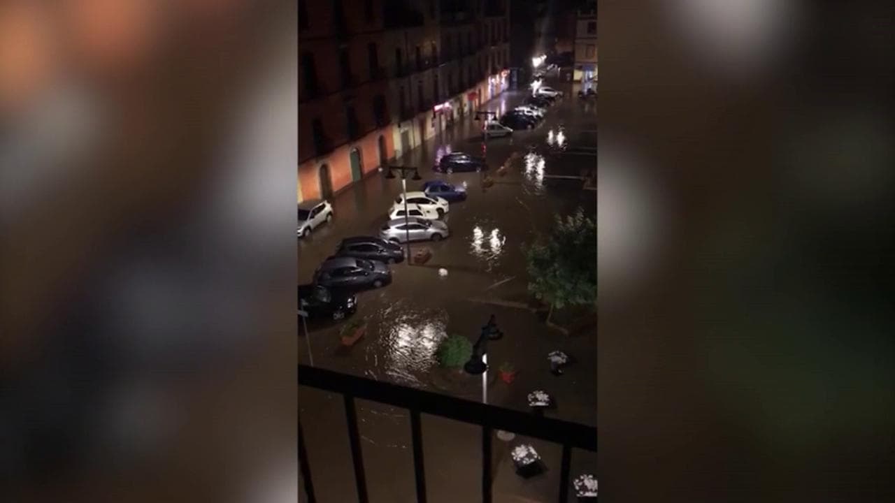 Maltempo, nubifragio in Sardegna: Bosa sott'acqua