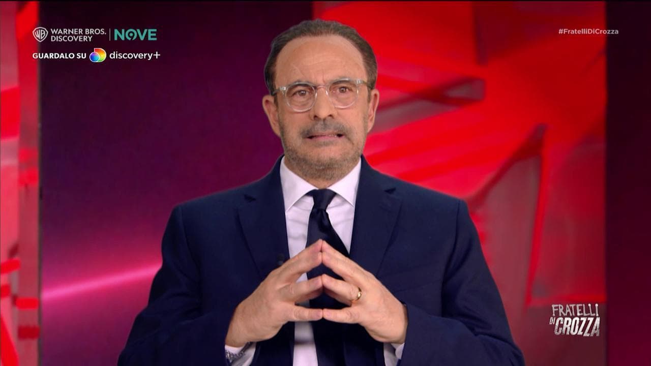Crozza-Gemmato ribadisce i dubbi sui vaccini: “Al Titanic senza l’iceberg poteva andare peggio? Non c’è prova"