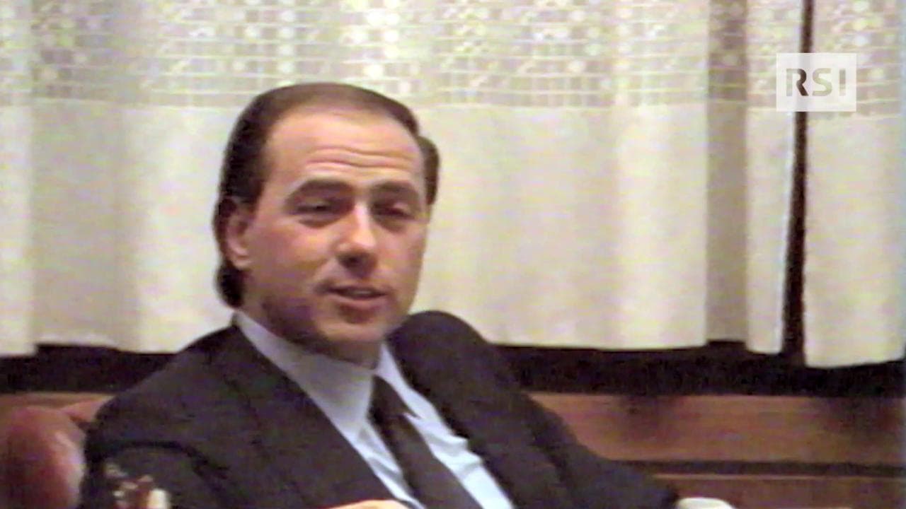 Quando Berlusconi diceva in tv: sono qualunquista, se cade un governo brindo a champagne