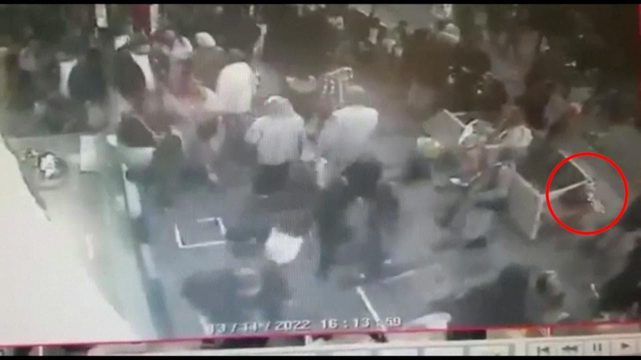 Istanbul, l'esplosione ripresa dalla telecamera di sorveglianza