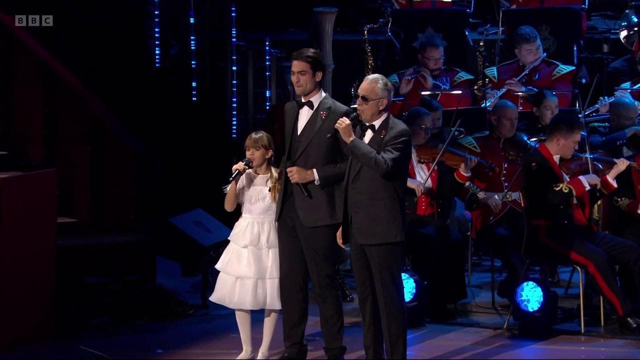 Andrea Bocelli e i figli cantano per i reali inglesi in omaggio a Elisabetta II