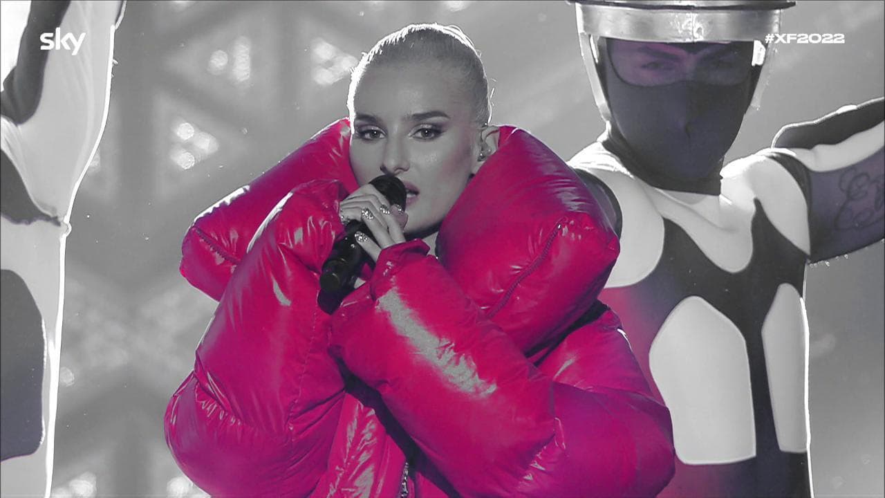 X Factor Beatrice Quinta e la versione electro-dance di 'Fiori rosa, fiori di pesco'